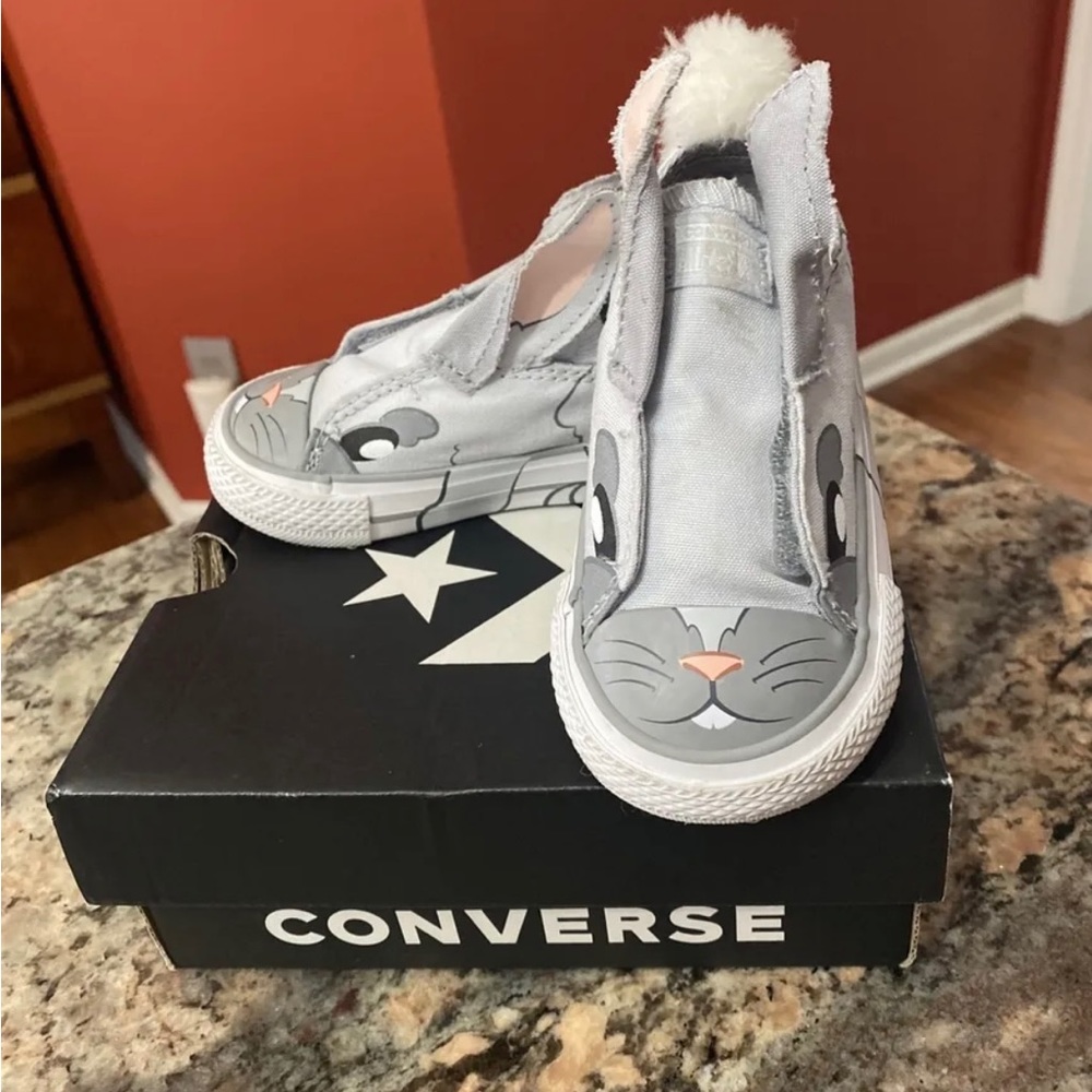 New In Box Converse Chuck Taylor All Star Creatures Rabbit Size 4 - Picture 8 of 9